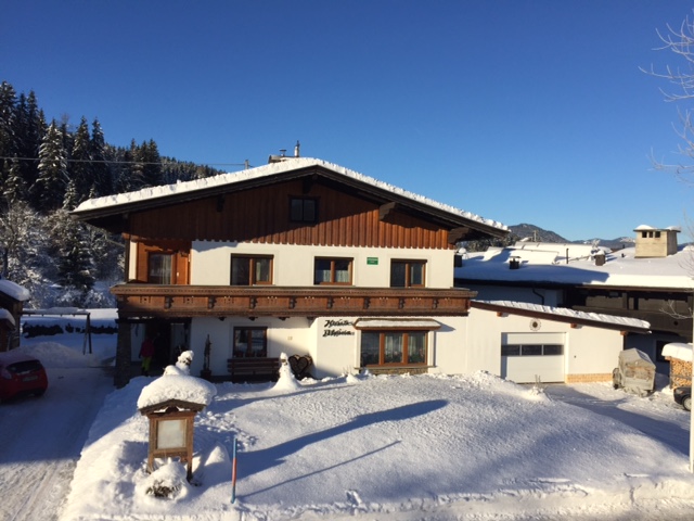 haus-alpina-winteransicht-2016