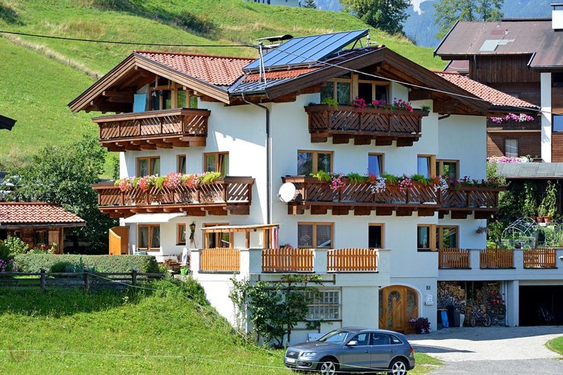 ellmau-haus-resetaritz-haus-sommer1