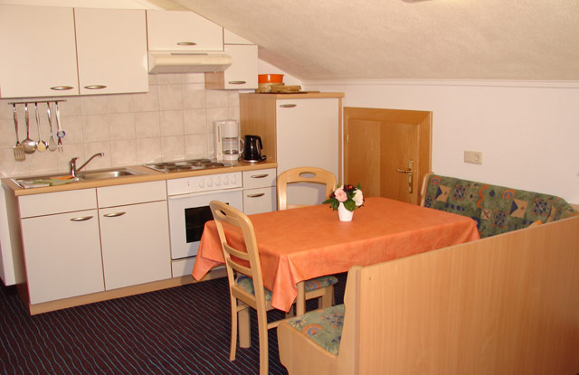 haus-apart1a-kuche