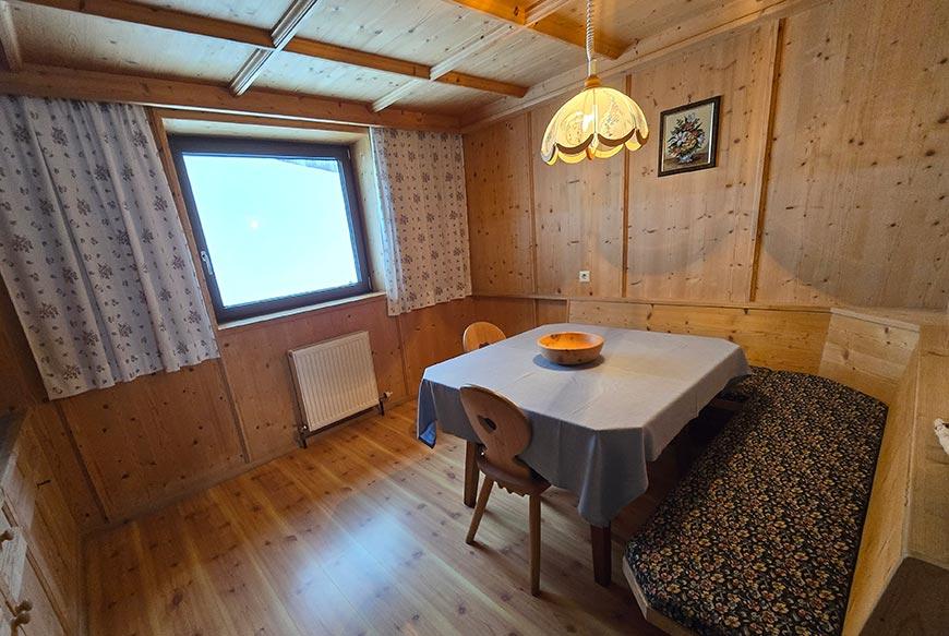 esstisch-strickner-ferienwohnung