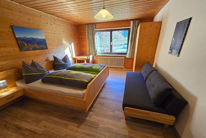 schlafzimmer-strickner-ferienwohnung