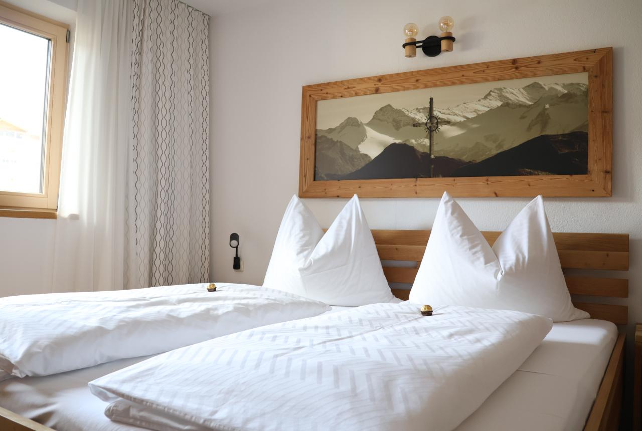 2b-schlafzimmer-links