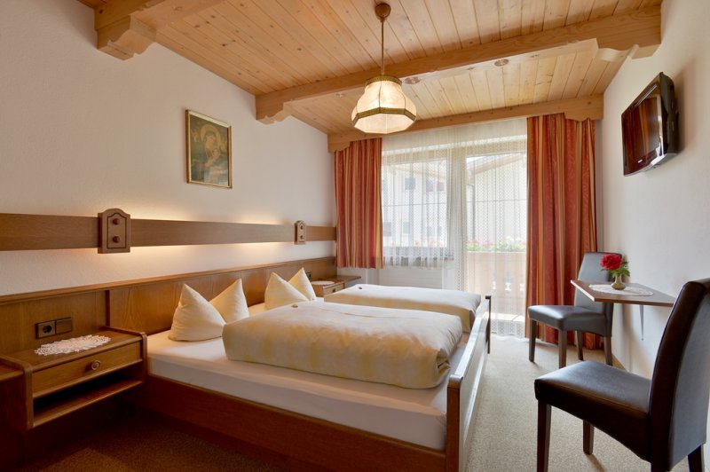 landhaus-oberau-hippach-laimach-180-veronika-troppmair-schlafzimmer3