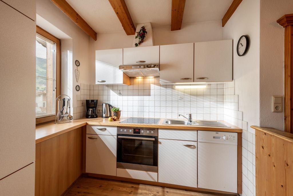 gaestehaus-moser-kirchweg-14-uderns-kueche