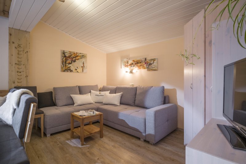 haus-krimbacher-d-ferienwohnung-wohnzimmer