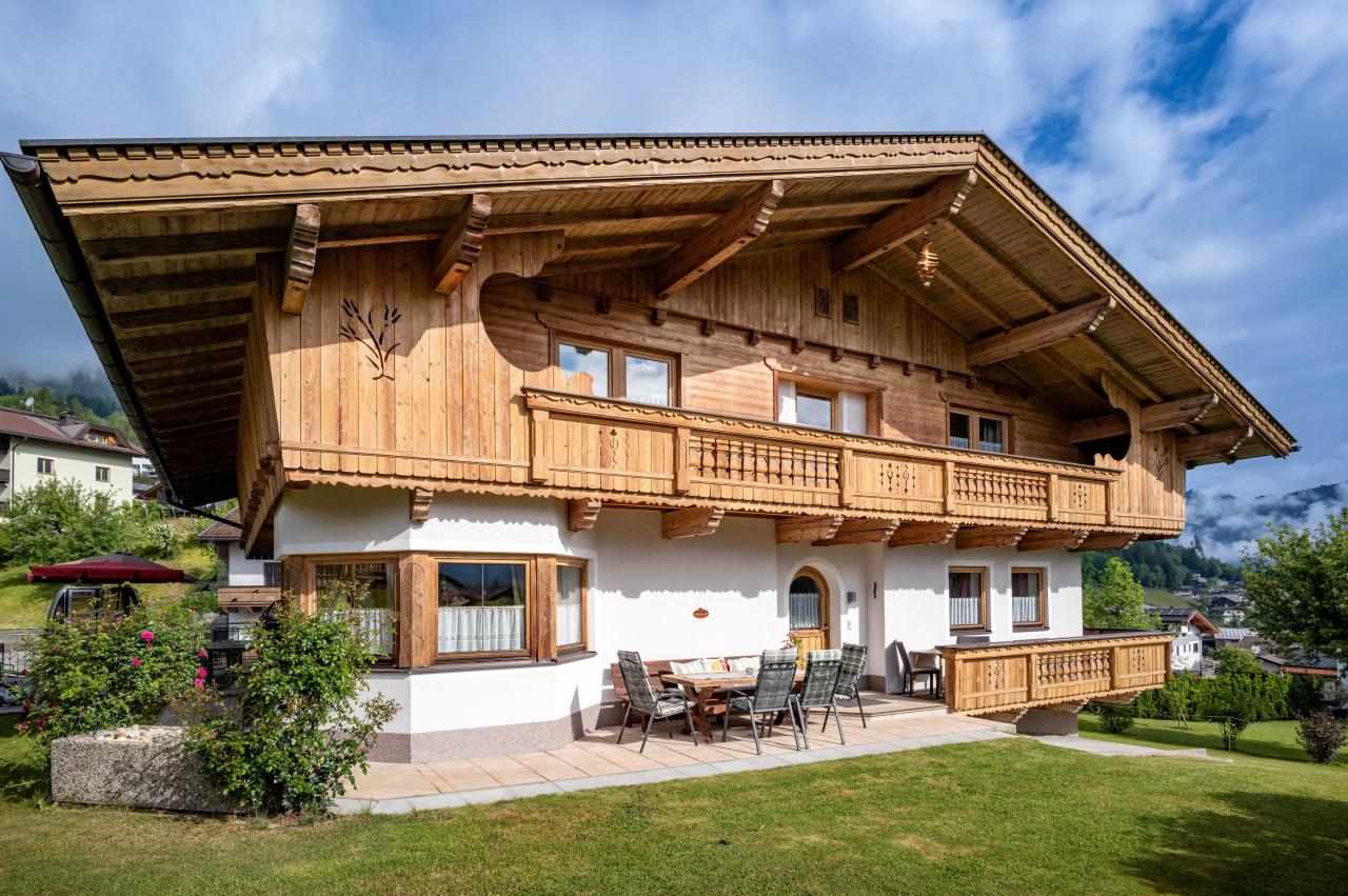 landhaus-maria-nagerlgasse-15-fuegen-haus-aussen-2