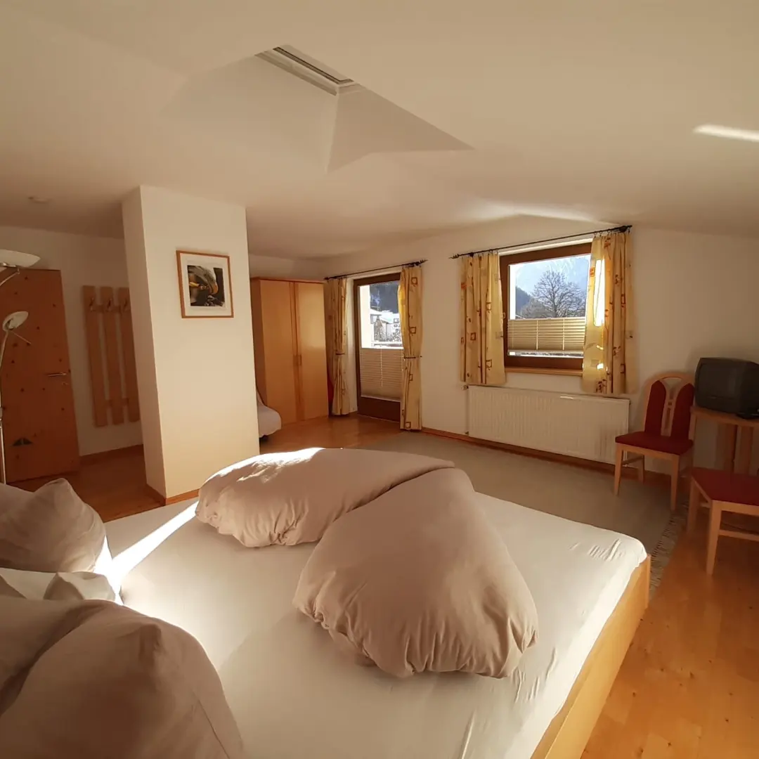 img-20220204-200027-181