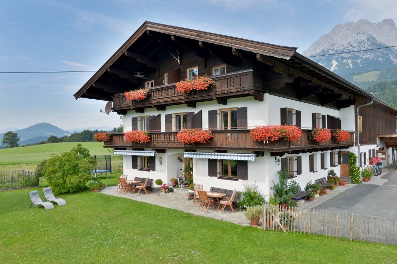 bauernhaus-vorderwildschwendt-ellmau-vorderwildschwendt-3-haus-sommer2-klein