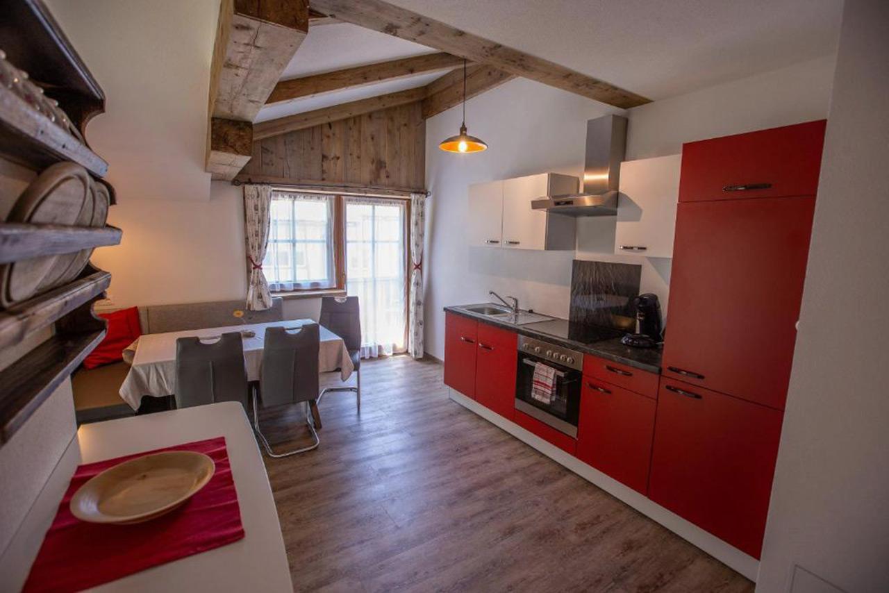 ferienwohnung-ku-che-01