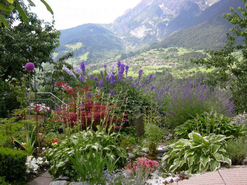 010vor-der-gartenwohnung