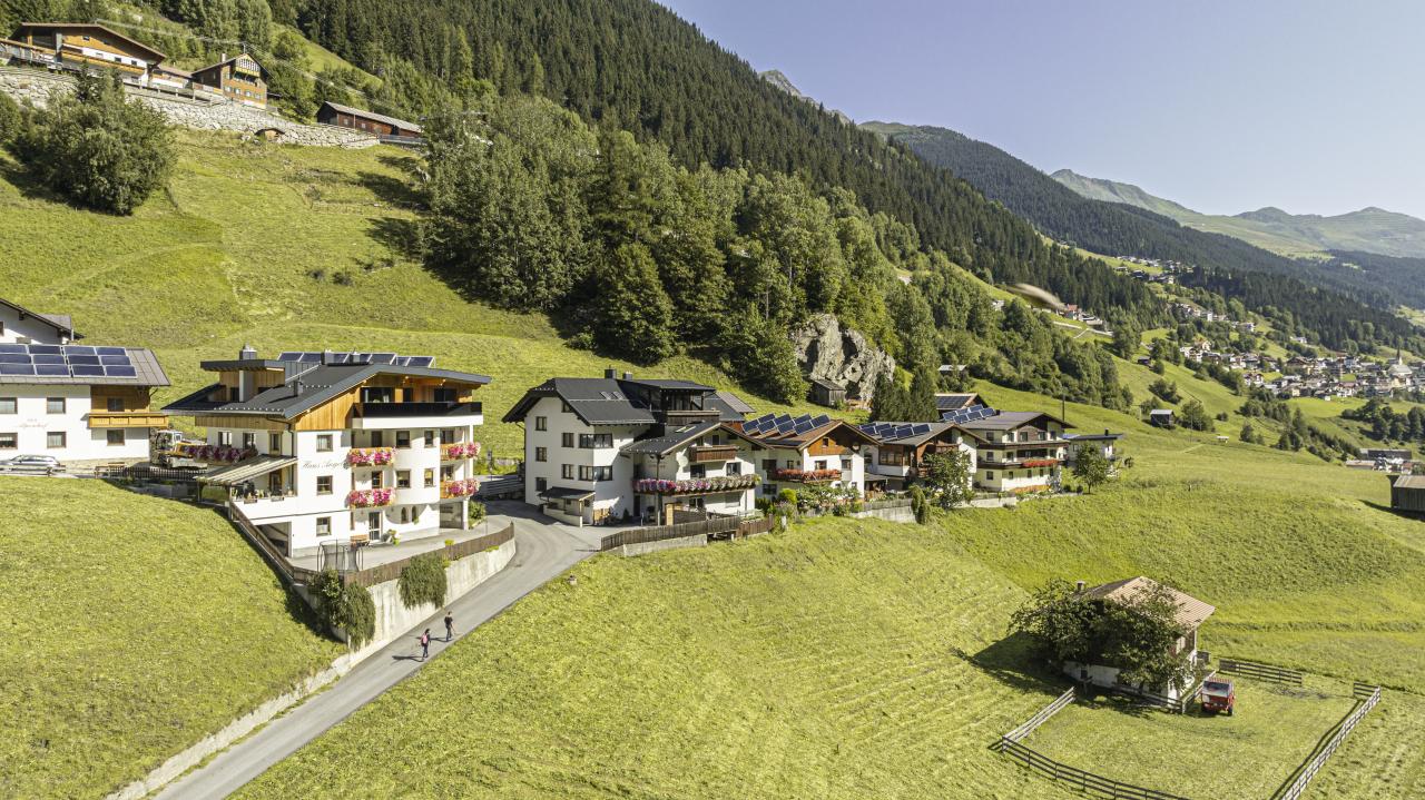 apartments-zu-rcher-kappl-aussen-sommer-3