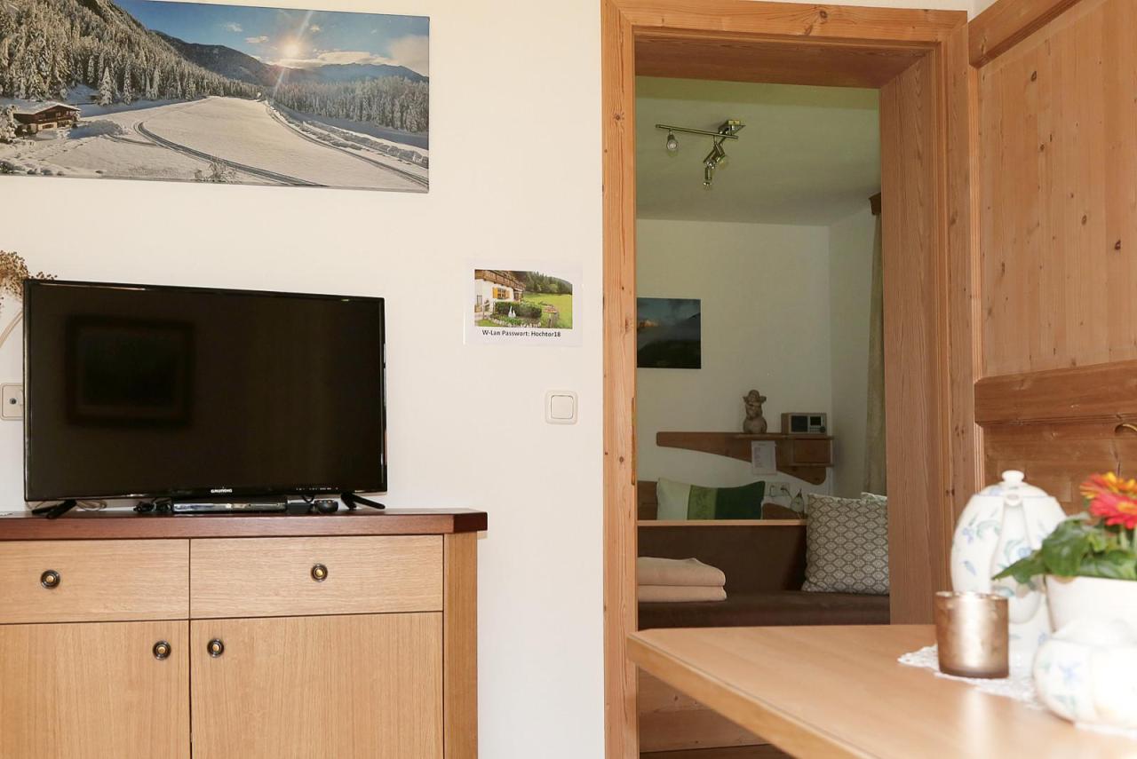05-wohnzimmer-schoberblick-kals-am-grossglockner