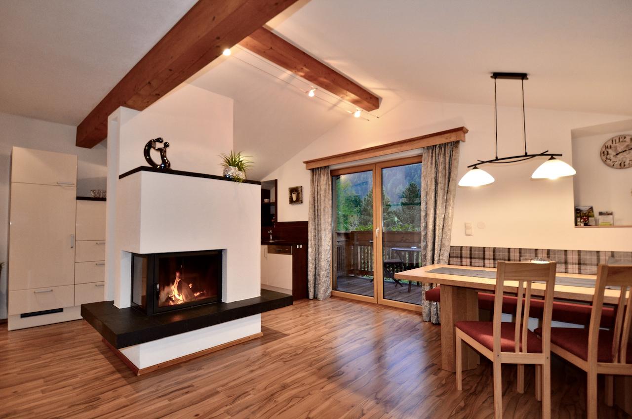 1strahlkogel-kamin-essbreich-offenes-wohnen