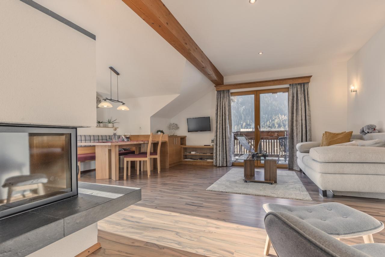 2strahlkogel-wohnzimmer