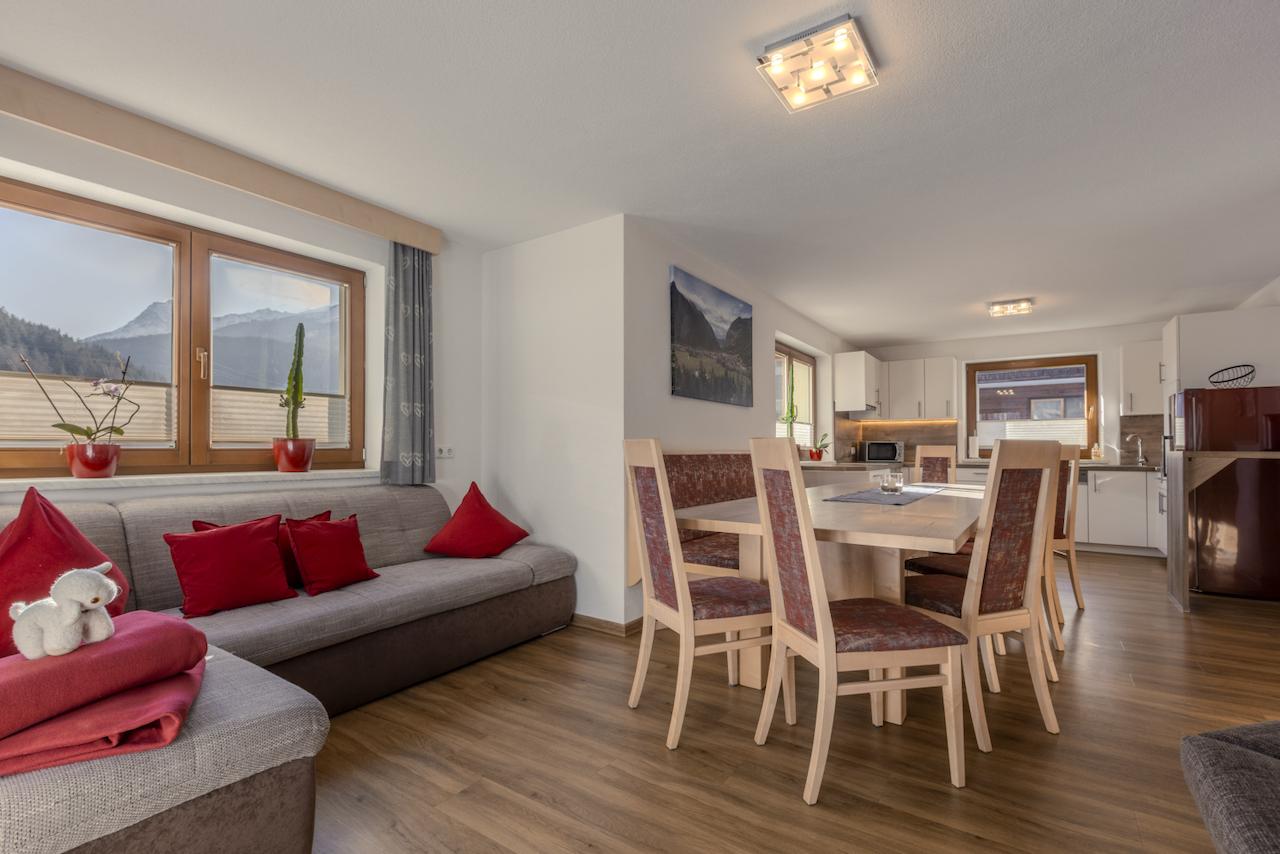 1tirol-gebhard-wohnzimmer