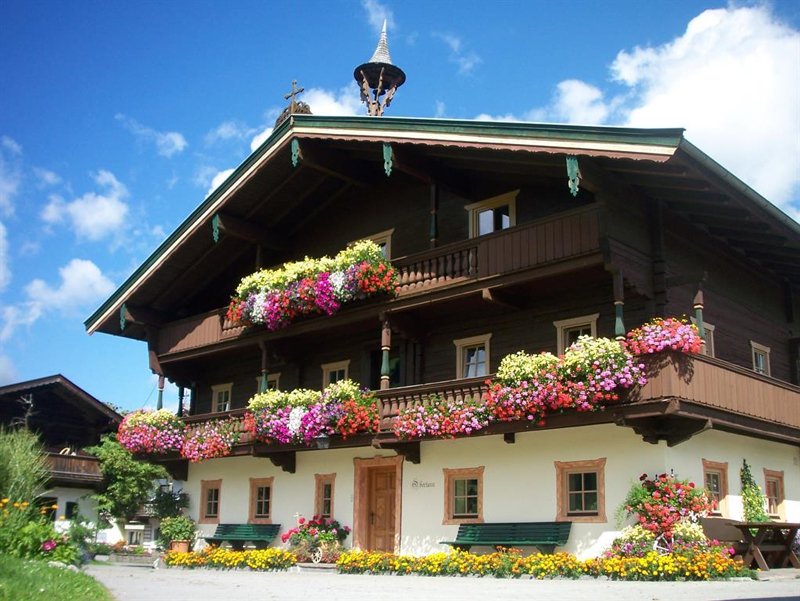 005-obertann-hochkogler-jun-sebastian-tannerweg-7-kirchberg-haus-sommer