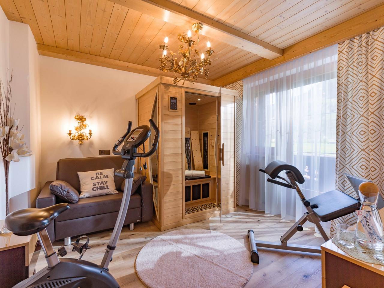 ferienwohnung-hauser-dorfstrasse-93-aschau-04-2020-fitnessraum