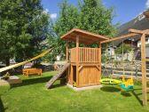 hauseigener-spielplatz