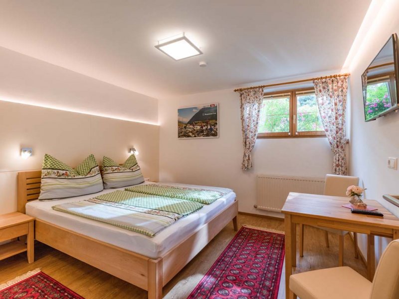 chalet-berta-bichling-40-westendorf-schlafzimmer-2