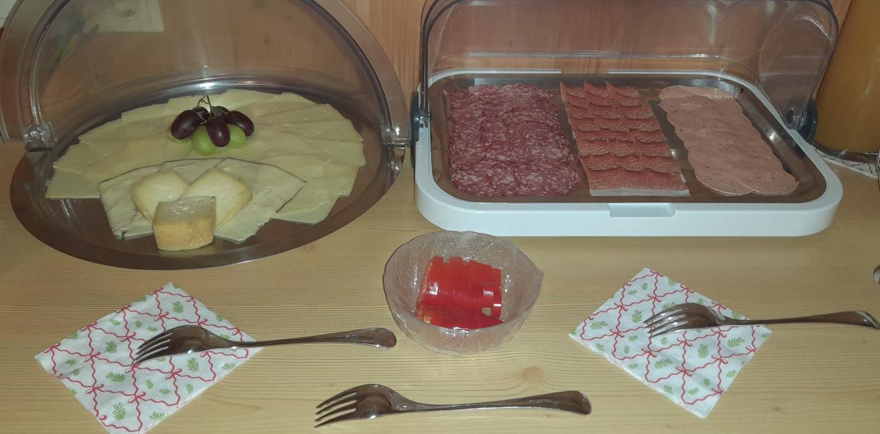 fru-hstu-ck-am-pahlhof-3