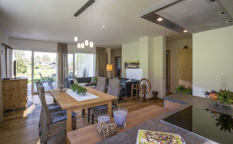 004-appartement-ruhstatt-going-kueche-wohnzimmer