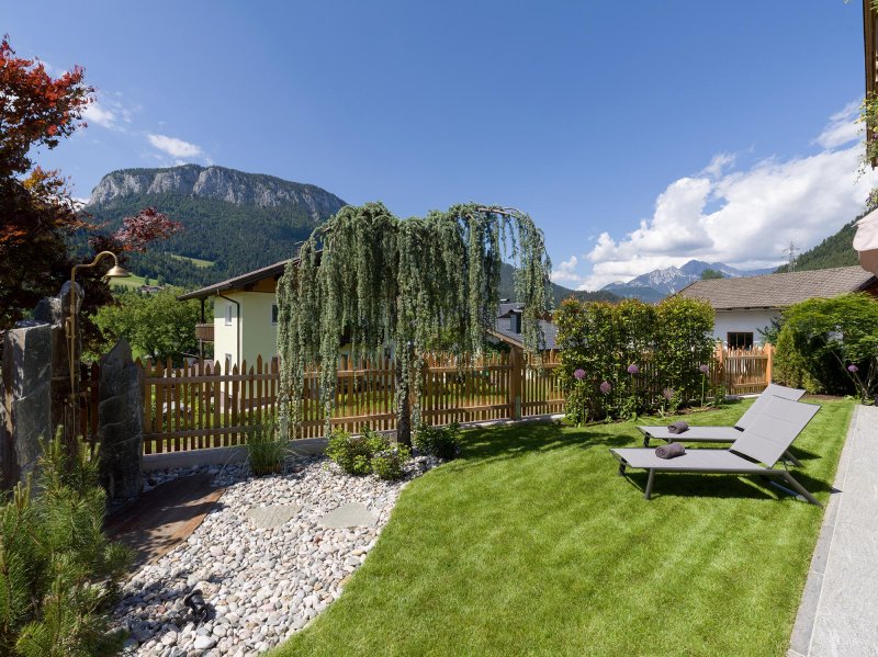 ferienhaus-chalet-zum-schneider-mascht-schwendt-6-itter-06-2022-garten-terrasse-1