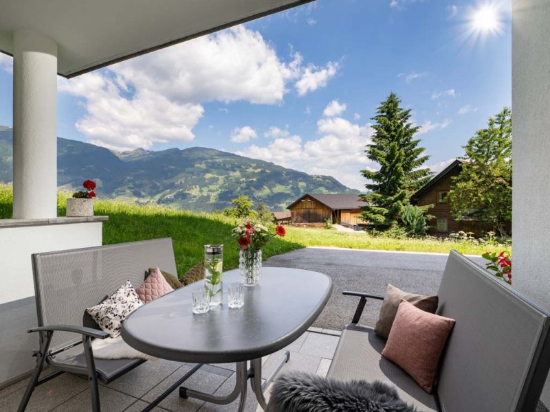 apart-magdalena-doerfl-381-hainzenberg-apart-3-terrasse-1