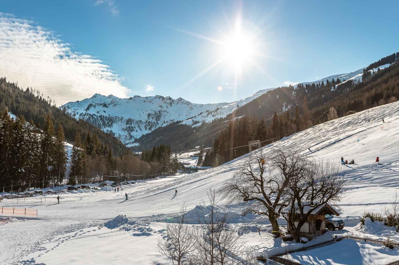 ferienwohnungen-lehenhof-alpbach-inneralpbach-skipiste-winter-skifahren-2