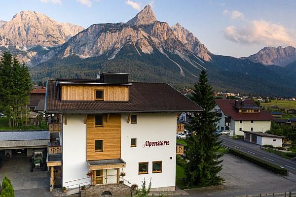 alpenstern-sommer-mit-sonnenspitze