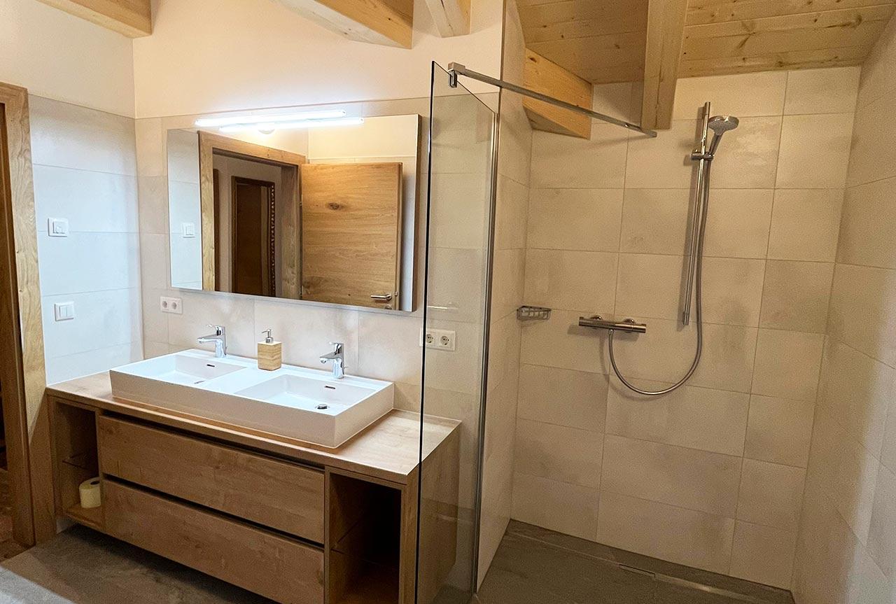 badezimmer-boeses-weibele-gstinighof-ainet