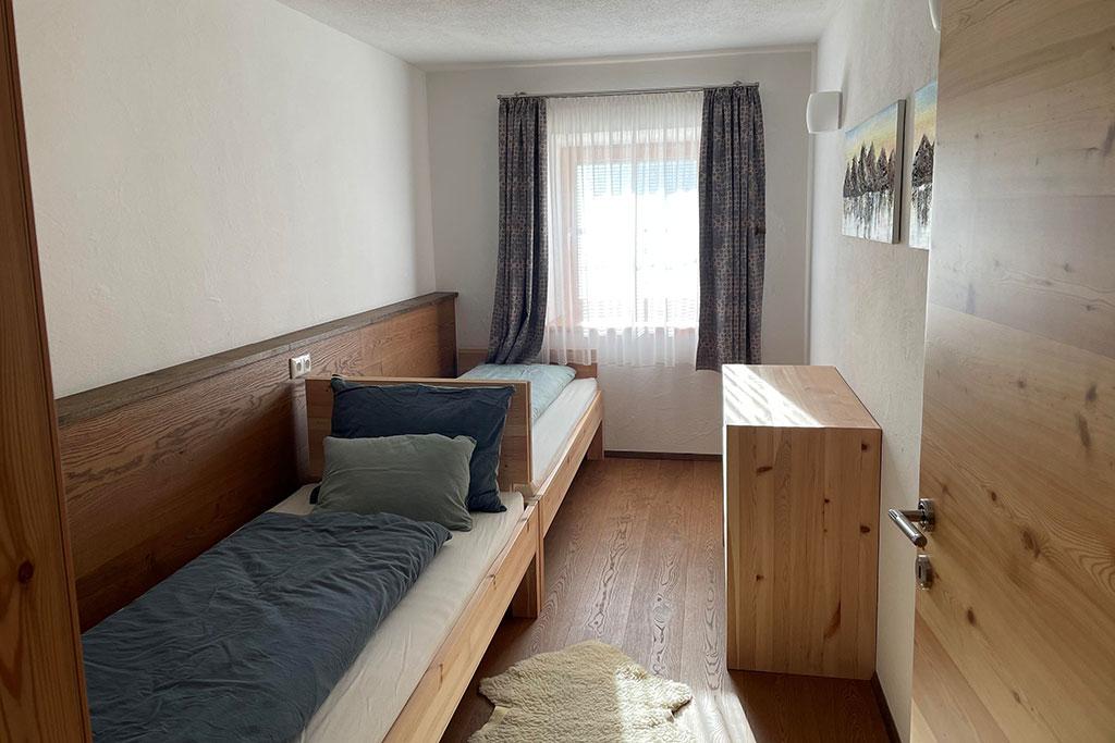 02-schlafzimmer