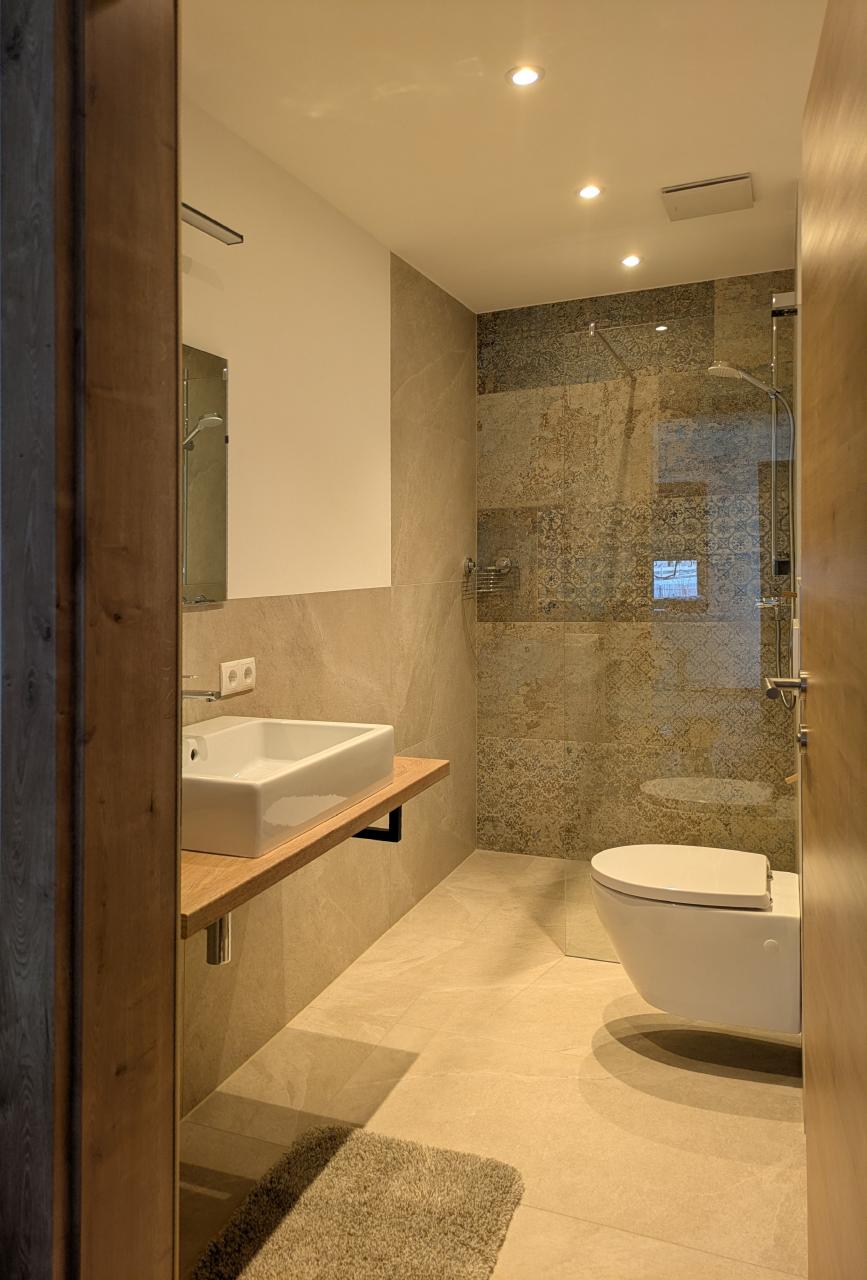 pxl-20250225-143748508-2