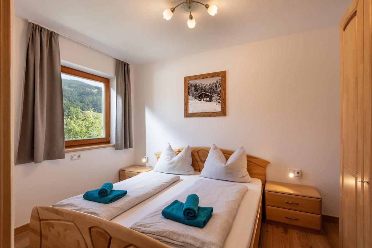 haus-andrea-caeciel-brixenbach-7-brixen-06-2025-appartement-5-salvenblick-schlafzimmer