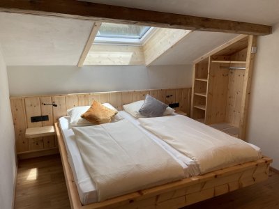 room_image.jpg