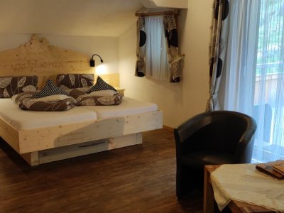 room_image.jpg